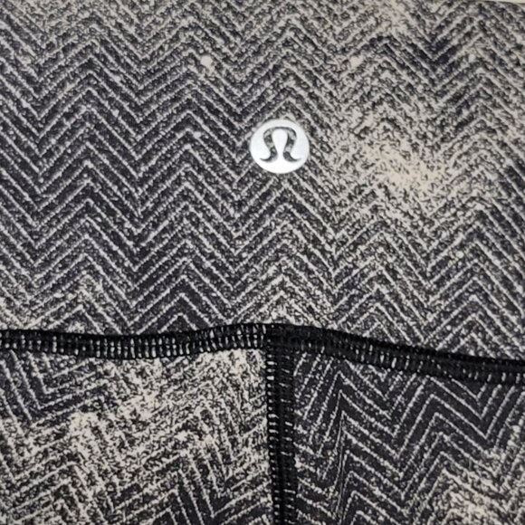 Lululemon leggings - Picture 7 of 8